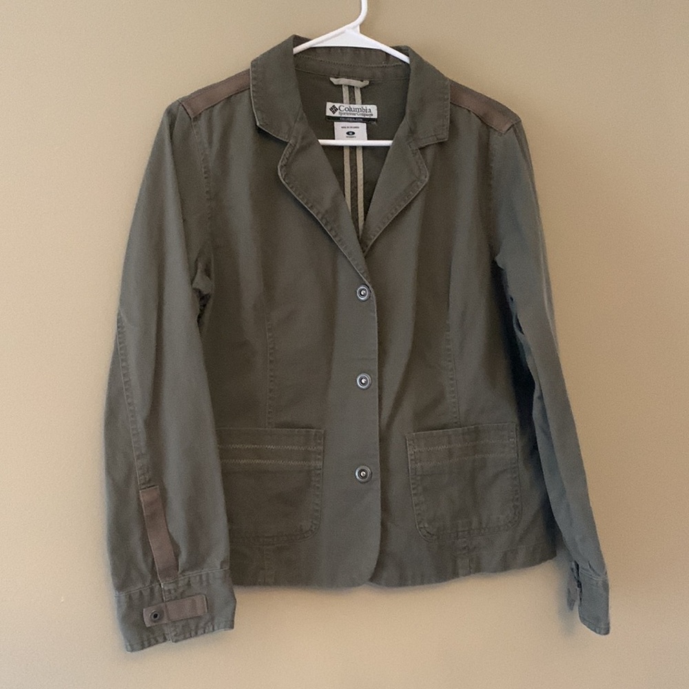 Women’s medium Columbia jacket